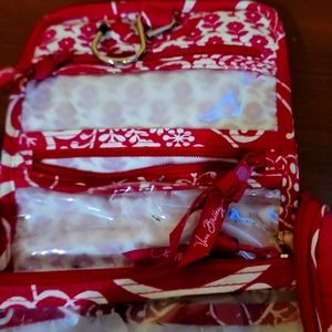 Vera Bradley New pink with design purse